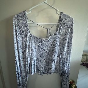 Vestique patterned long sleeve | size L